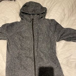 NWT LULULEMON SCUBA HOODIE